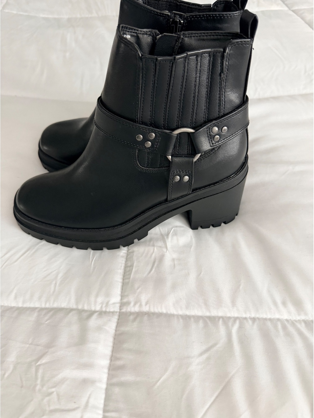 Sincerely Jules Women's Black Leather Ankle Boots Size 7.5M